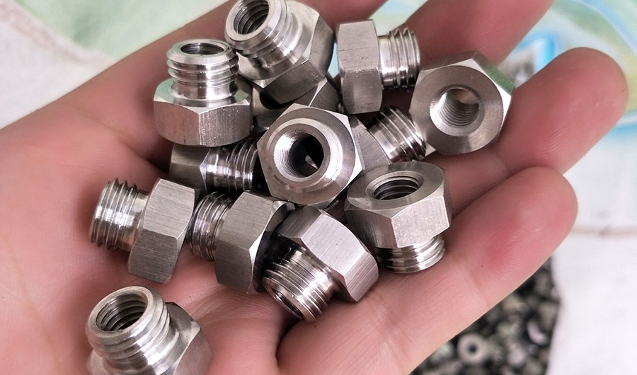 精密五金零件加工時要注意什么？